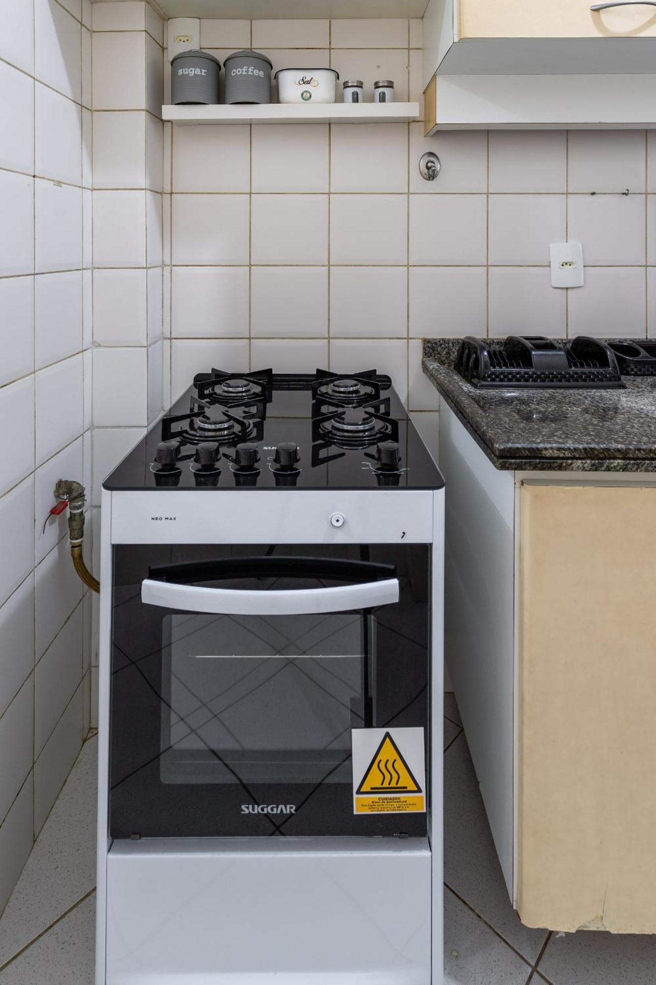 Aconchego Em Copacabana Casais - Br608 Z4 *