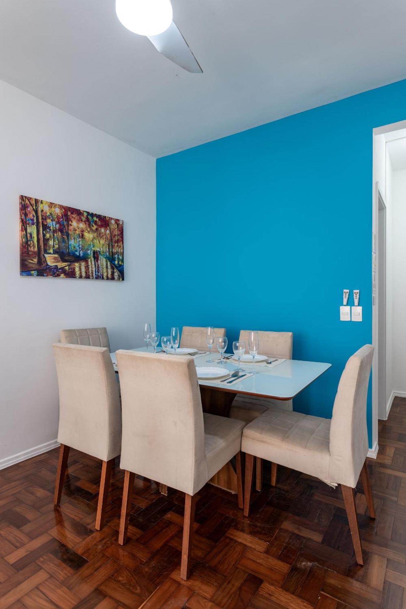 Apartamento Aconchego Em Copacabana Casais - Br608 Z4 *